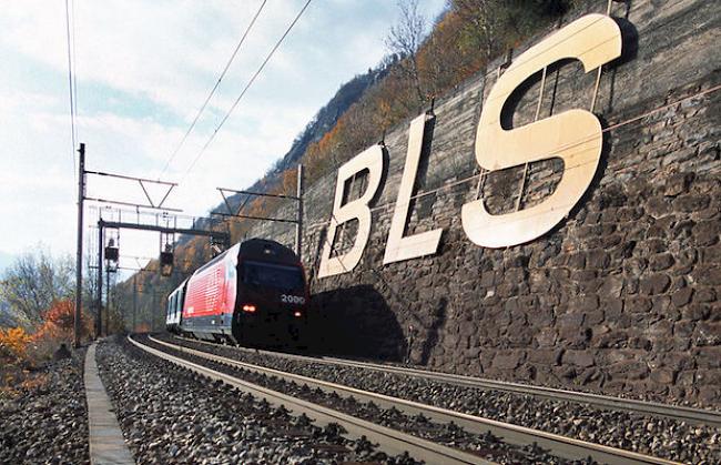 BLS-Logo auf der Südrampe zum Lötschberg (Archiv)