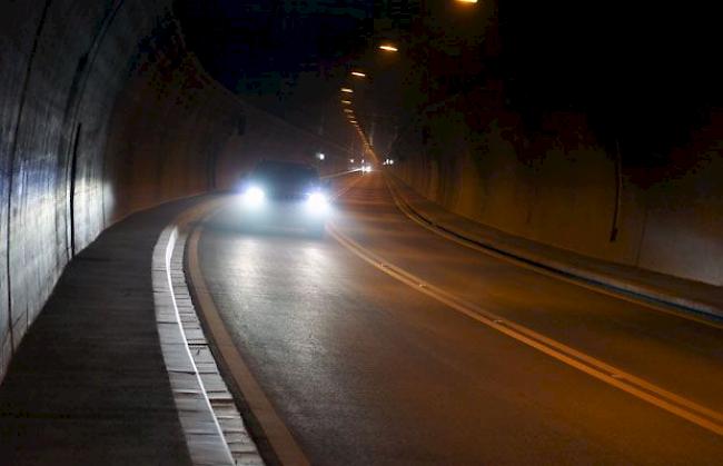Blick in den bestehenden Vispertaltunnel: Er bildet die künftige Weströhre des A9-Tunnels Visp.