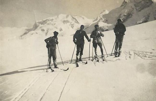 Herbrigger Skifahrer in den 30er Jahren (in Zermatt)