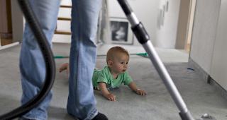 Die Familienzulage soll weiterhin Kantonal geregelt werden. (Symbolbild).