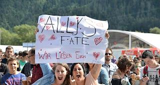 Die Besucher am Open Air Gampel d&uuml;rfen sich erfahrungsgem&auml;ss auf gutes Wetter gefasst machen - so auch am Donnerstag.