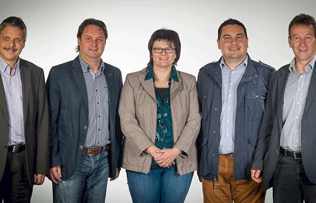 Steuergruppe Schulen Brig Süd: Gerhard Bieler, Schulpräsident Termen; Patrick Amoos, Schulpräsident Brig-Glis; Raphaela Arnold, Schulpräsidentin Simplon-Dorf; Giovanni Gallo, Schulpräsident Ried-Brig; Robert Lochmatter, Schuldirektor Schulen Brig Süd.