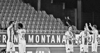 Ohne Gegentor. Sittens Defensivabteilung feiert den Sieg.