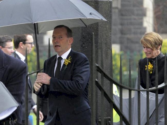 Premierminister Tony Abbott trifft in Melbourne ein