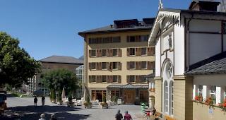 Dorfplatz von Leukerbad. 