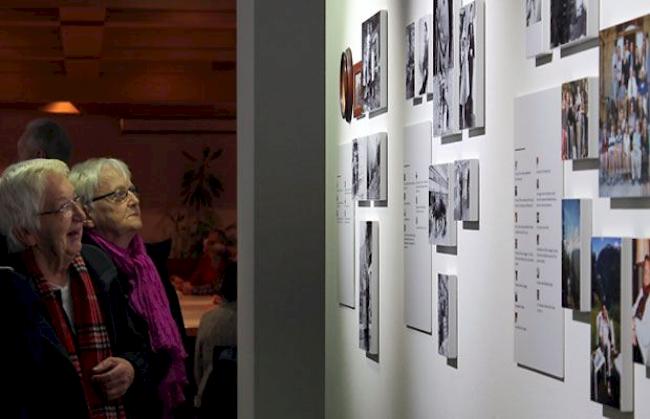 Zahlreiche Besucher fanden am Samstag den Weg ins Martinsheim, um der Eröffnung des Museums für Lebensgeschichten Oberwallis beizuwohnen.