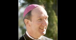 Der Churer Apostolische Administrator Peter B&uuml;rcher hat Martin Kopp per sofort als Delegierten f&uuml;r die Urschweiz aus dem Amt entfernt. Kopp verhielt sich in den Augen des interimistischen Bischofs nicht weisungsgerecht.