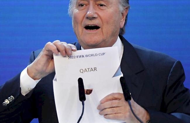 FIFA-Präsident Sepp Blatter bei der WM-Vergabe an Katar (Archivbild).