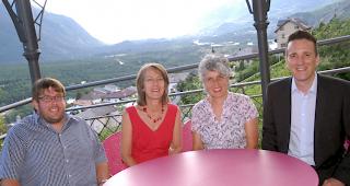 Die Kandidaten und Kandidaten: Christian J&auml;ger, Brunhilde Matter, Christine Kuster und Marc Kalbermaten (von links). Abwesend war Gilbert Truffer.