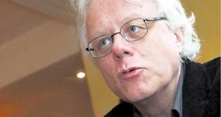 Als erster vertreter der Sozialdemokraten wird Peter Bodenmann 1997 in den Staatsrat gewählt.