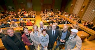 F&uuml;nf Personen erhielten den Prix Summiter 8000 aus den H&auml;nden von Staatsrat Jean-Michel Cina.