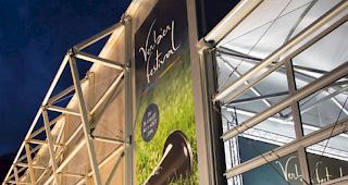 Pikant. Peter Brabeck, Pr&auml;sident der Verbier-Festival-Stiftung war lange Chef und Pr&auml;sident von Nestl&eacute;. Nun muss er, weil Nespresso ausgestiegen ist, einen neuen Hauptsponsor f&uuml;r das Verbier Festival suchen. Grund: Der neue Nestl&eacute;-CEO setzt auf Breite und Jugend statt auf Klassik.