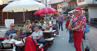 Alleinunterhalter &laquo;Bruno&raquo; am Flanier