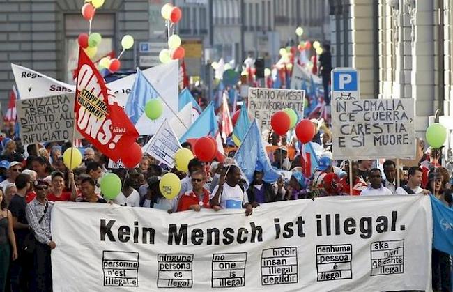 Sans-Papiers gingen für mehr Rechte auch auf die Strassen: hier eine Demonstration in Bern (Archiv)