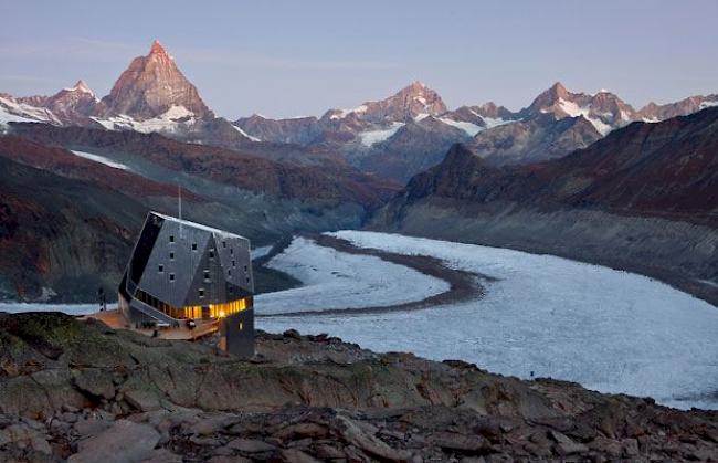 Die Touristenflüge ins Monte-Rosa-Gebiet sind umstritten.