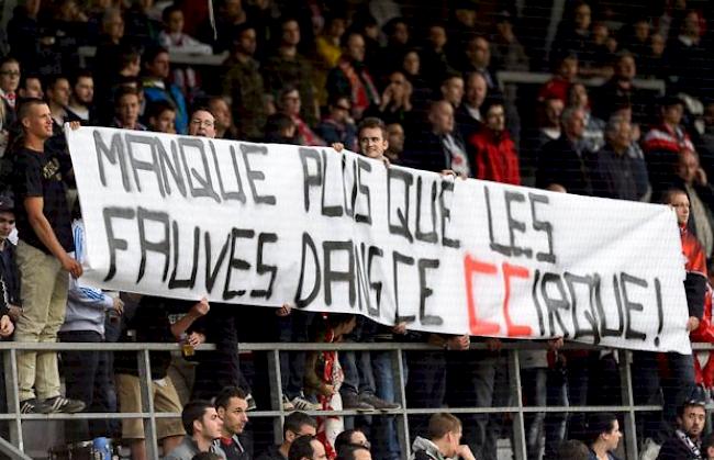 Die Wut der Fans richtet sich im Stadion gegen Christian Constantin. 