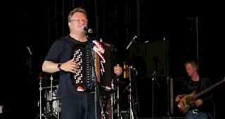 &laquo;Z'Hansr&uuml;edi&raquo; und seine Band &laquo;Endfrenz&raquo;