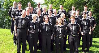 Die Mitglieder der Blaskapelle &laquo;Planggorni&raquo; Oberwallis