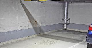 &laquo;Wie lange bleibt dieses Auto noch im Parkhaus?&raquo;, so titelte die RZ vor einiger Zeit. Das besagte verlassene Auto wurde in der Zwischenzeit offensichtlich entfernt.