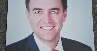 Gef&auml;lschtes Wahlplakat Christophe Darbellay