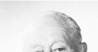 Dr. Josef de Kalbermatten. 1915 &ndash; 1935 Chefarzt des Kreisspitals Oberwallis in Brig, Nachfolger von Dr. Daniele Pometta. Weitsichtig. Zusammen mit Hermann Seiler, VR-Pr&auml;sident, pl&auml;dierte Spitalarzt de Kalbermatten 1916 f&uuml;r den Kauf der Bauparzelle westlich der Saltina (Bild). 1923 schlug de Kalbermatten die Erstellung einer Liegehalle auf der S&uuml;dwestseite des Spitalgeb&auml;udes vor und beantragte (laut Budget 30000 Franken) die Modernisierung der R&ouml;ntgen-Installation.  