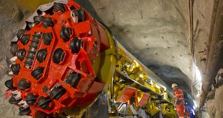 Diese Tunnelbohrmaschine kommt derzeit zwischen Oberwald und Gletsch zum Einsatz.