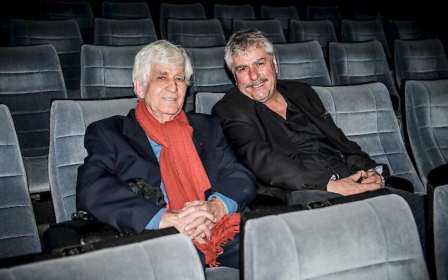 Schriftsteller und Poet Pierre Imhasly (links) und Filmemacher Willy-Franz Kurth nach der Filmpremiere von «MANO a MANO» im Kino Capitol in Brig.