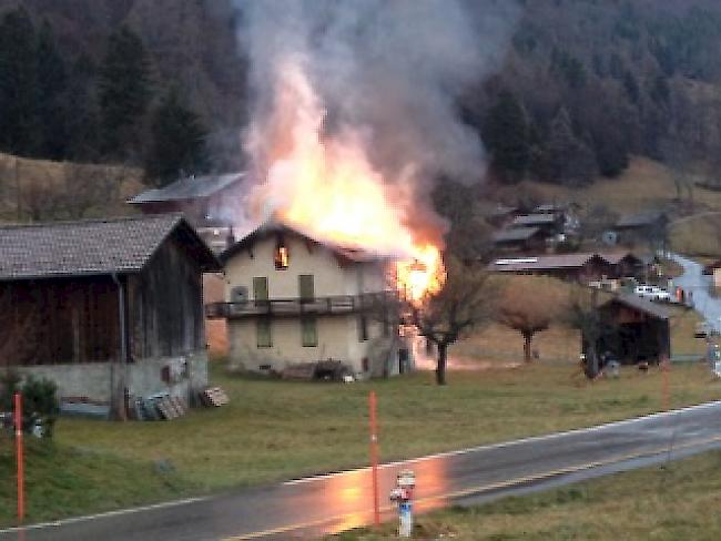 Beim Feuer wurde eine Scheune komplett zerstört.