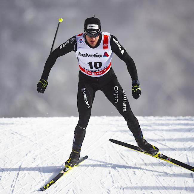 Dario Cologna steigt nach seiner Verletzungspause auf Skatingskis ins Renngeschehen zurück