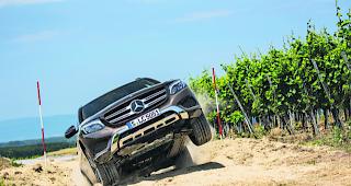 &Uuml;bers Display findet der Lenker Programme bis hin zum &laquo;Freischaukeln&raquo;.