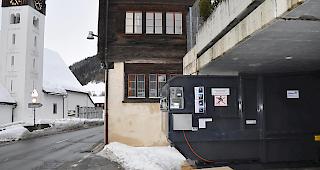 Der Presscontainer steht beim alten Feuerwehrlokal.