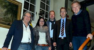 Von links: Reiny Schnyder (Vorstand «Plenum VS»), Silvia Schmidt (Gemeinderätin Gampel), Pierre-Alain Grichting (Unternehmer und Politiker), Martin Luggen (Co-Präsident «Plenum VS»), Mike Schälchli (VR-Mitglied Openair Gampel).