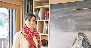 Exklusiver Einblick. Carine Sermet zeigt die Garderobe von S&auml;nger James Morrison.