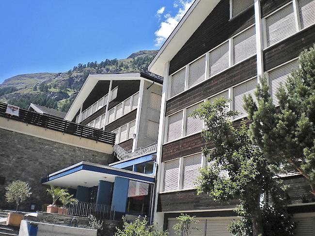 Die Zermatter Schulhäuser «Walka» werden abgerissen und neu gebaut.