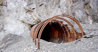 Die Baustelle in der Saltinaschlucht wurde nie wirklich aufger&auml;umt.