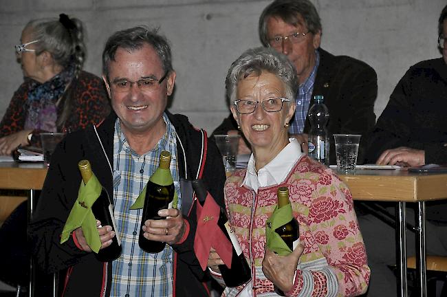 Ehre, wem Ehre gebührt: 25 Jahre lang treu bei Valrando sind Jean Lorenz und Maria Kenzelmann.