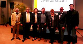 Von links: Christophe Müller, Elmar Furrer, Petra In-Albon, Rolet Gruber, Ida Häfliger, Anton Schreiner und Diego Furrer.