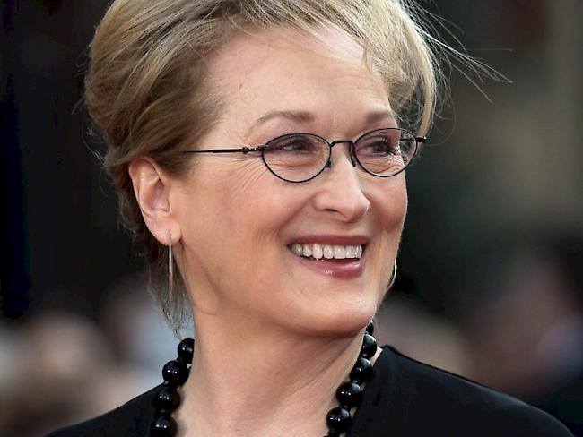 Meryl Streep macht dieser Tage fast täglich Schlagzeilen. Nachdem die Schauspielerin soeben US-Präsidentschaftskandidatin Hillary Clinton unterstützte, verhandelt sie nun über eine neue Filmrolle in der "Mary Poppins"-Fortsetzung. (Archivbild)