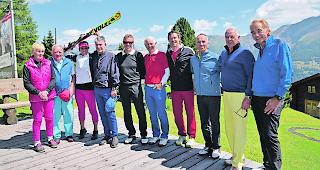 Prominenz. Waren beim V&ouml;lkl Alpen Cup dabei (von links): Anita und Gregor Furrer, Maria Anesini-Walliser, Peter L&uuml;scher, Pirmin Zurbriggen, Hans-Dieter Cleven, Sven Furrer, Guido Anesini-Walliser, Adolf Ogi und Bruno Marazzi. 