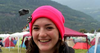 Seline Seewer (21), Reutigen: «Ich hoffe 200 Franken auszugeben, habe mich allerdings noch mit weiteren 100 Franken abgesichert. Hier brauche ich nicht mehr als Essen und Bier.»