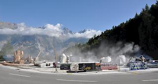 Auf den ersten Blick mutet das Sculpture Symposium wie eine Baustelle an.