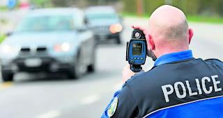 Die Kantonspolizei zog am Freitag gleich mehrere Fahrzeuglenker wegen Geschwindigkeits&uuml;bertretungen aus dem Verkehr.