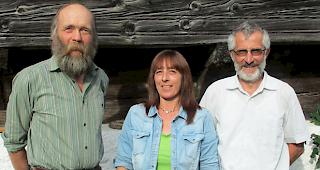 Leo Garbely, Karolin Wirthner und Roman Bernegger steigen für die Bewegung «Demokratisches Goms» in die Gemeinderatswahlen.