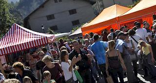 Der Markt zog wiederum unz&auml;hlige Besucher aus dem Oberwallis, aber auch aus der Deutschschweiz und dem nahen Ausland an...