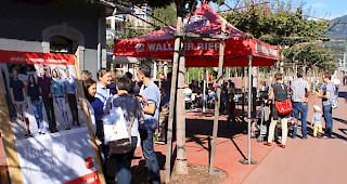 Die SP Naters stellt auf der «Roten Meile» ihre Kandidaten für die Gemeinderatswahlen 2016 vor.