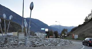 Vom Bitscher Kreisel k&ouml;nnte eine Umfahrungsstrasse in den Natischerberg f&uuml;hren.