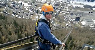 Hoch hinaus: Annalene Schmid beh&auml;lt auch bei ihrer Arbeit den &Uuml;berblick.