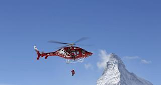 Die Retter der Air Zermatt konnten nur noch den Tod des Wanderers feststellen.