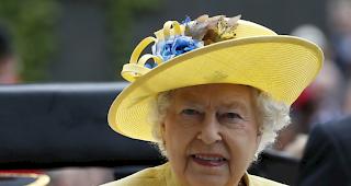 Die britische K&ouml;nigin Elizabeth II. hat sich am Samstag &uuml;ber zahlreiche Gl&uuml;ckw&uuml;nsche und ein St&auml;ndchen zu ihrem 92. Geburtstag freuen d&uuml;rfen.