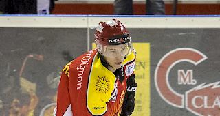 Grosse Vorfreude auf die Playoff-Spiele. St&uuml;rmer Mathias Witschard und der HC Siders.